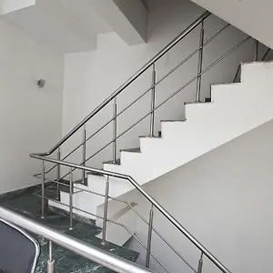Oyo Rajiv Chowk Gurgaon
